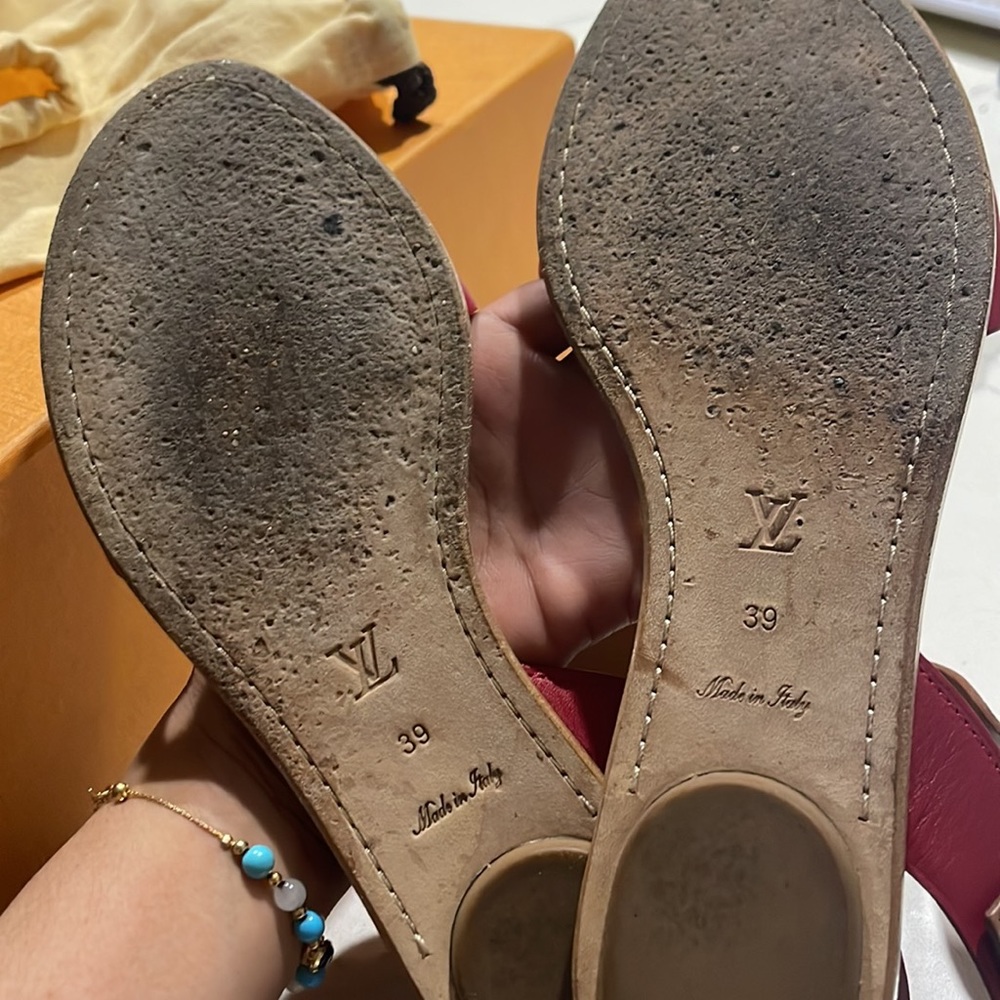 Worm Few Times Good Condition - image 5